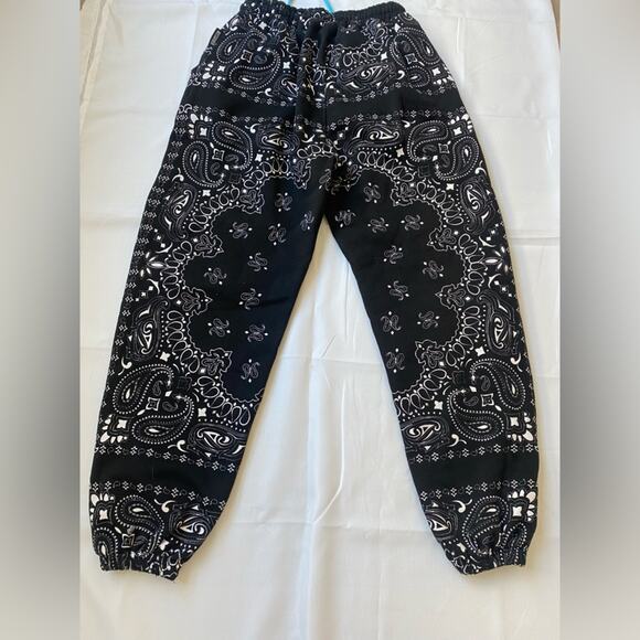 Misguided x Sean Jean bandana sweatpants - Picture 7 of 7